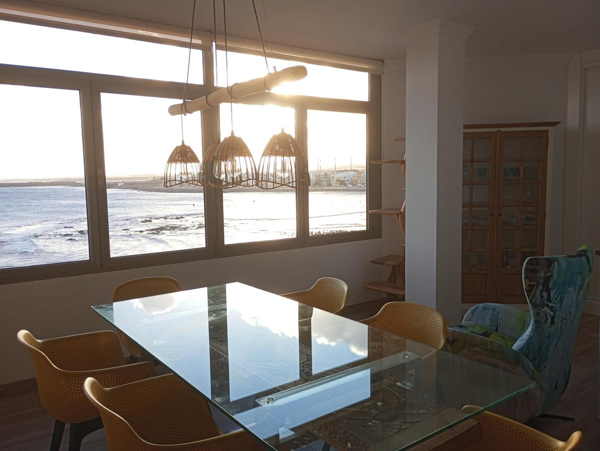 Апартаменты Sea View On Arinaga Beach Экстерьер фото
